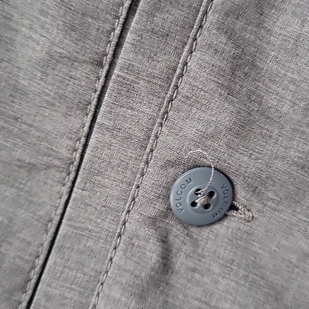 Volcom Shorts - Picture 4 of 11